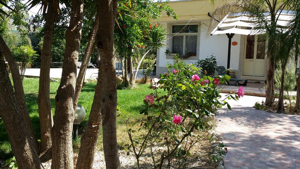 B&B La Gazza Ladra Carmiano  Exterior photo